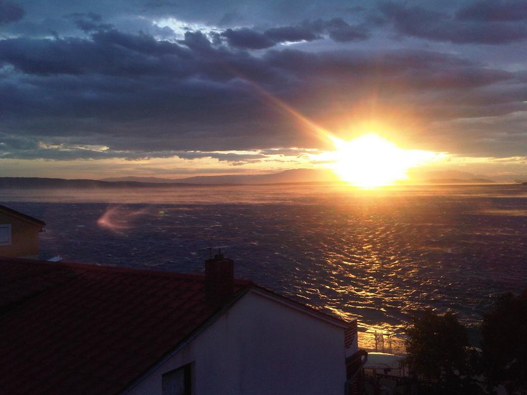 Sunset Apartment Selce Rum bild